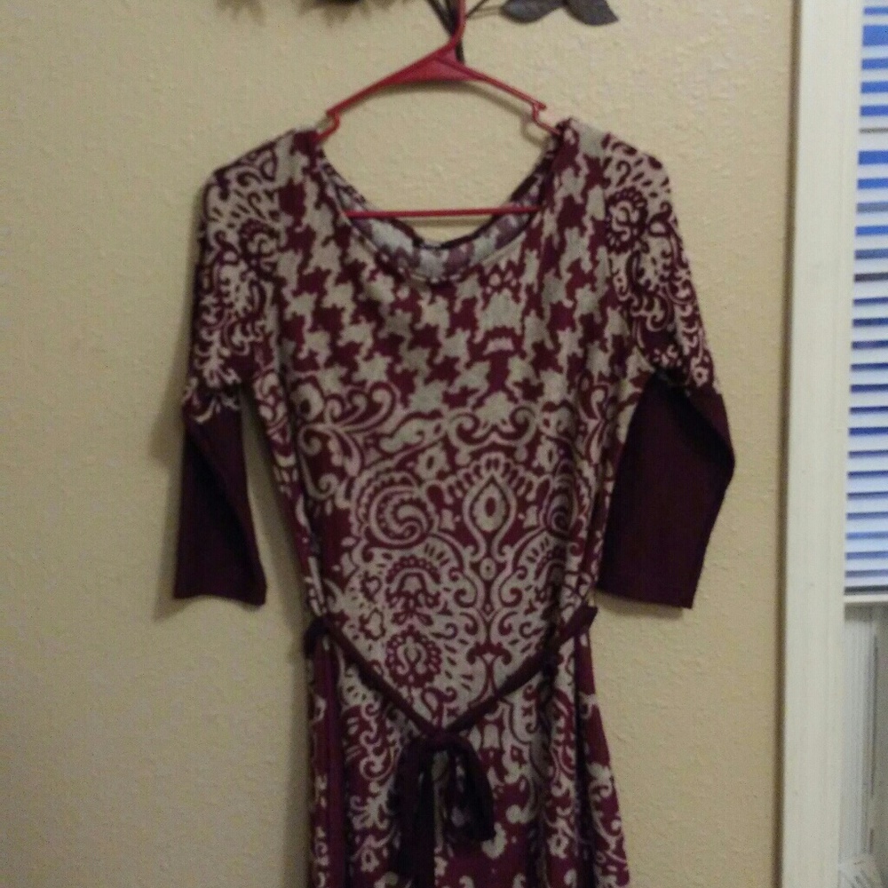Jumper - Picture 2 of 8
